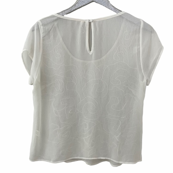Willow & Clay Sheer White Blouse with Beaded Flower Design - Picture 4 of 13